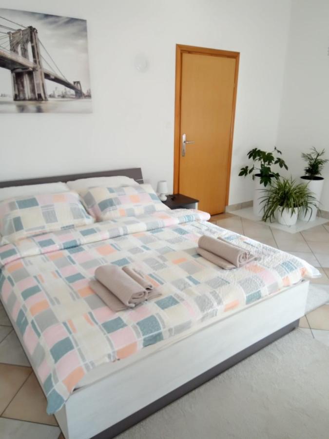 אוטוצאץ Studio Apartman Kika מראה חיצוני תמונה