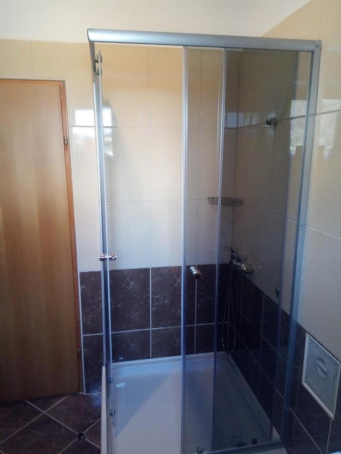 אוטוצאץ Studio Apartman Kika מראה חיצוני תמונה