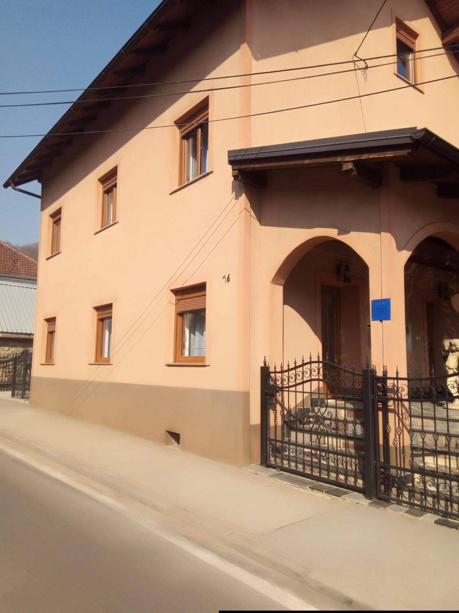 אוטוצאץ Studio Apartman Kika מראה חיצוני תמונה