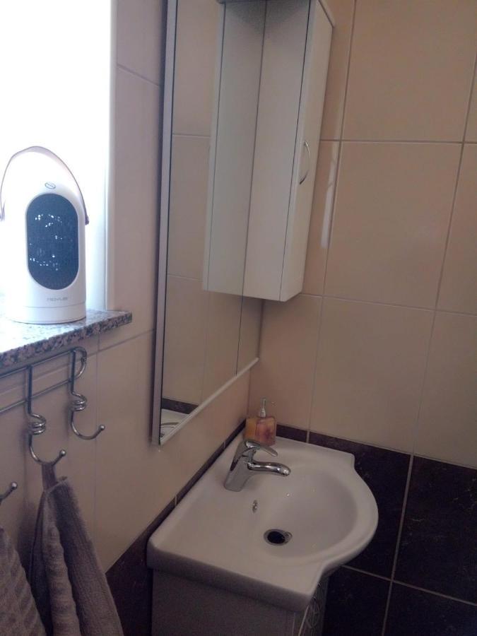 אוטוצאץ Studio Apartman Kika מראה חיצוני תמונה