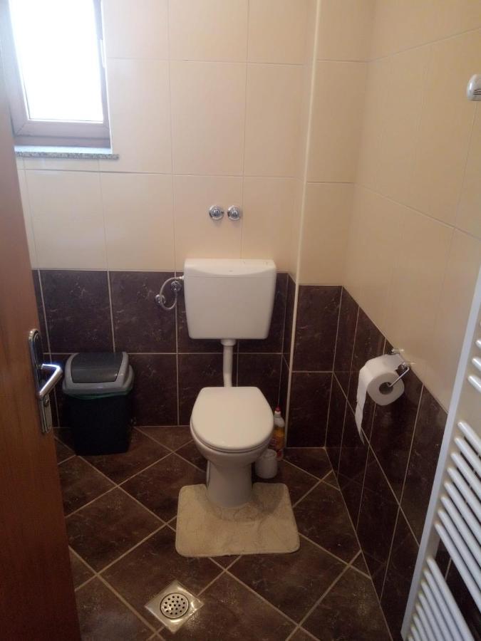 אוטוצאץ Studio Apartman Kika מראה חיצוני תמונה