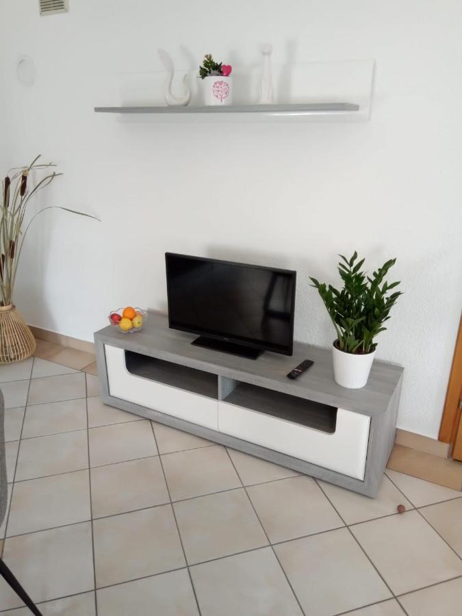 אוטוצאץ Studio Apartman Kika מראה חיצוני תמונה